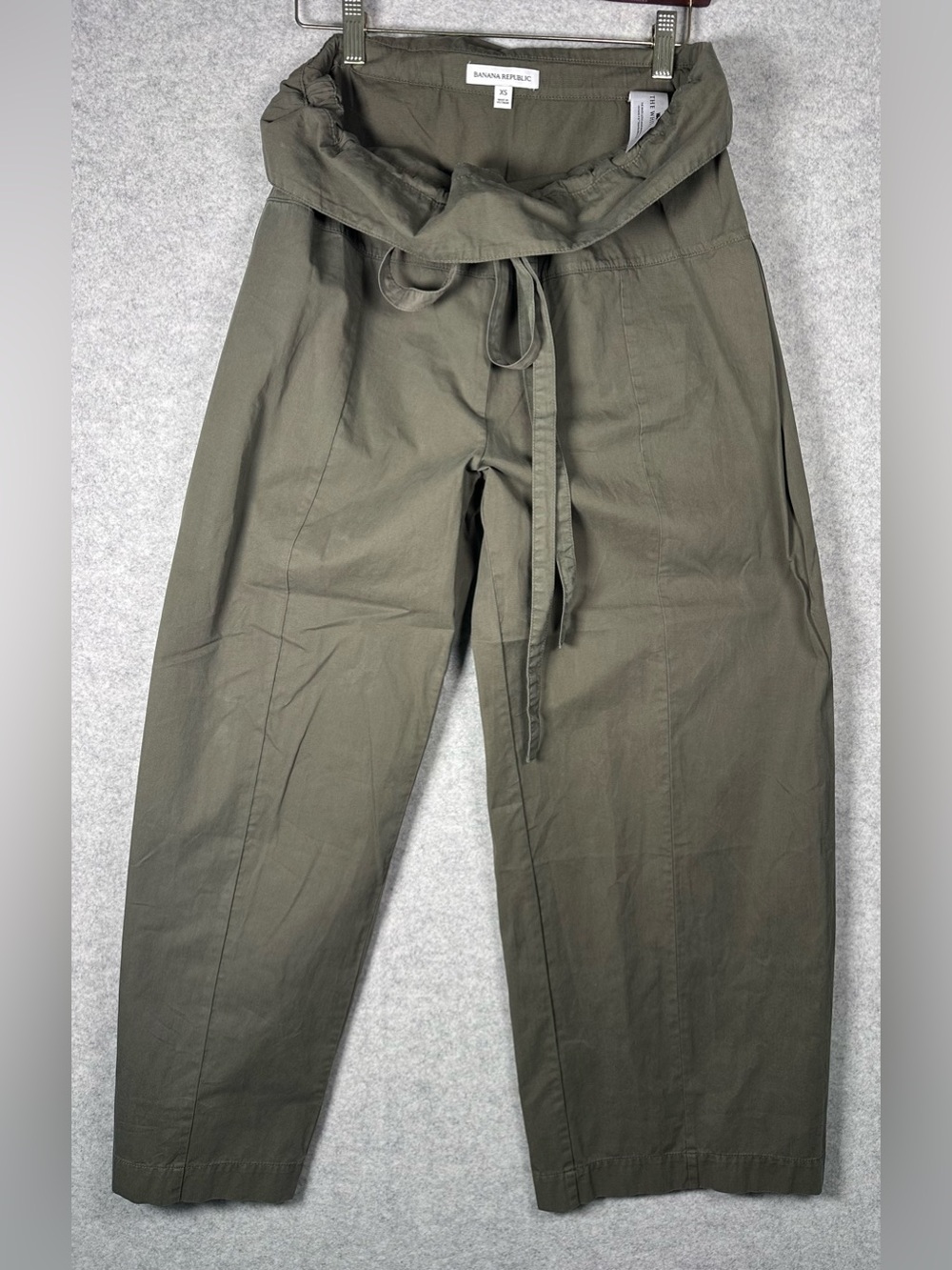 Banana Republic The White Lotus Olive Green Oversized Fisherman Drawstring Pants - Picture 8 of 12